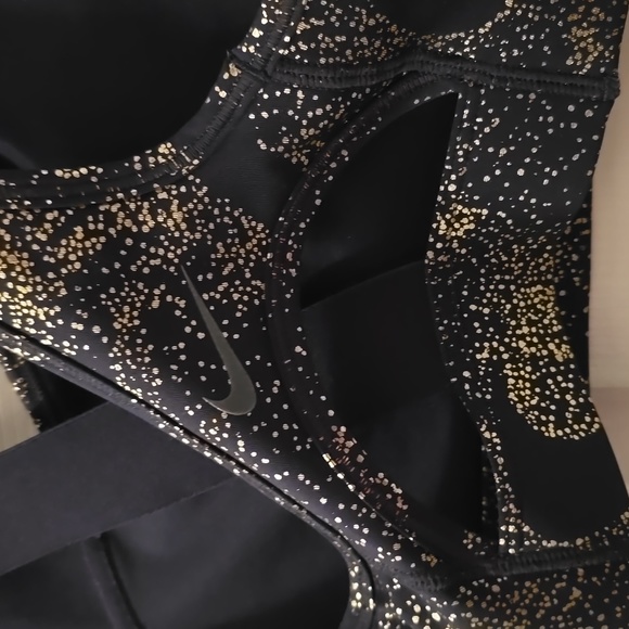 NIKE SIGNATURE  WOMEN'S BLACK & GOLD ATHLETIC TANK TOP SIZE EXTRA SMALL XS - Picture 6 of 14